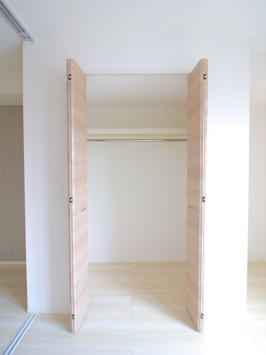 物件内観写真10　(収納)