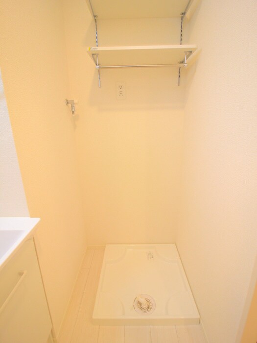 物件内観写真19　(洗濯機置場)