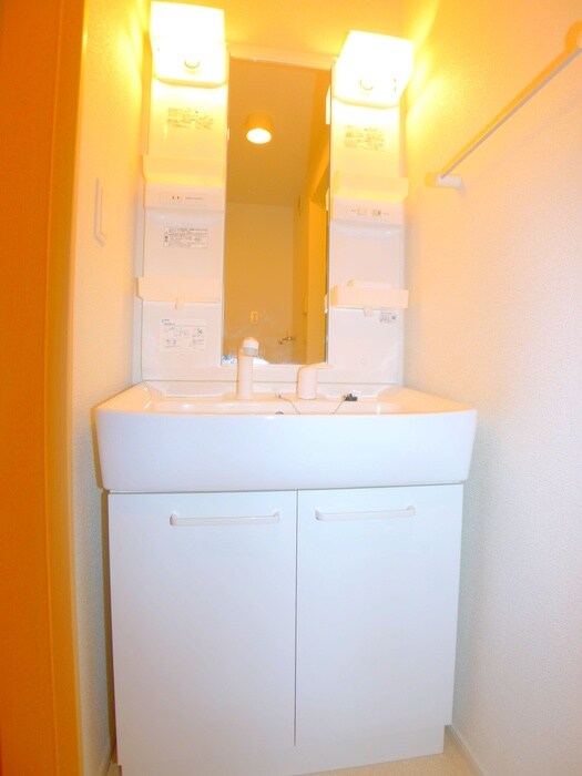 物件内観写真15　(洗面)