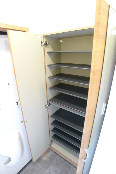 物件内観写真14　(靴箱)