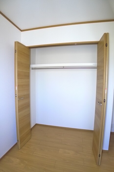 物件内観写真16　(収納)