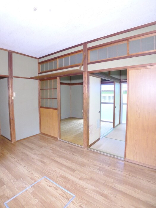 物件内観写真8　(居室)