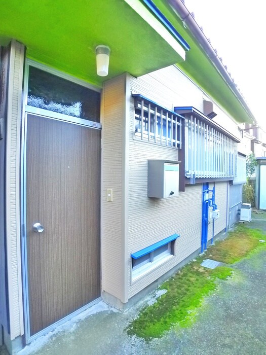 金子住宅２号棟のエントランス部分