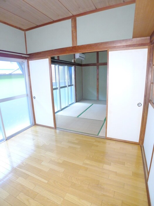 金子住宅２号棟の居室