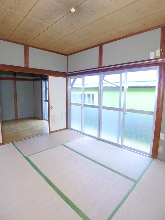 物件内観写真18　(室内からの展望)