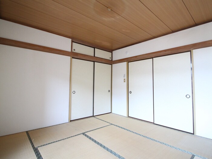 物件内観写真8　(居室)