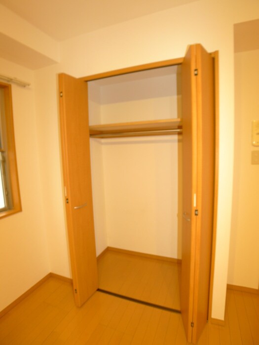 物件内観写真10　(収納)