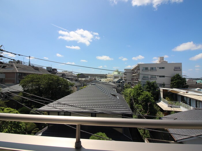 物件内観写真18　(室内からの展望)