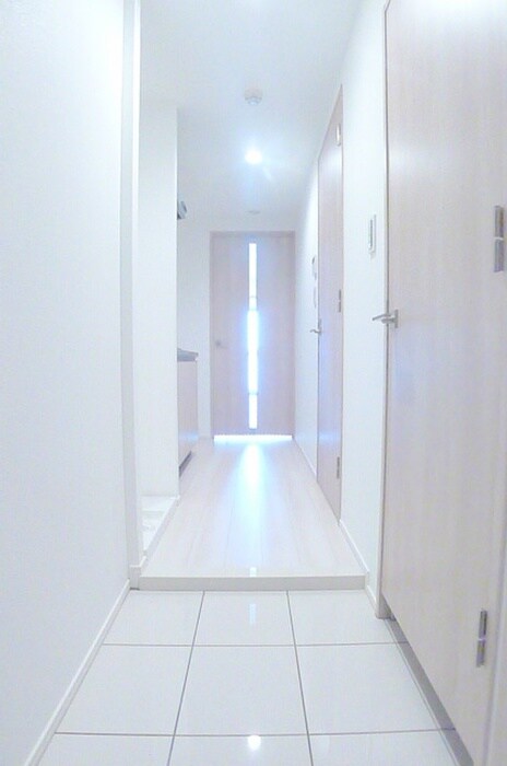 物件内観写真7　(玄関)