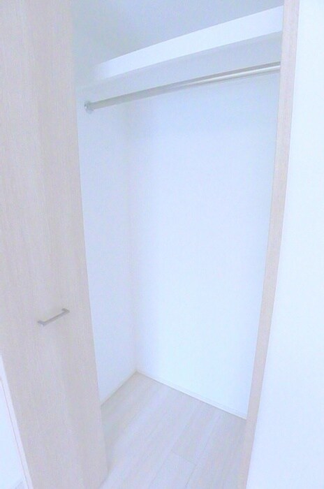 物件内観写真15　(収納)