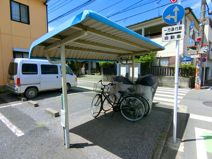 物件外観写真2　(駐輪場)