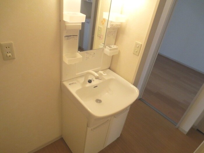 物件内観写真9　(洗面)