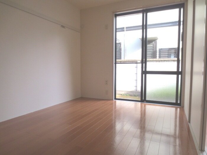 物件内観写真11　(居室)