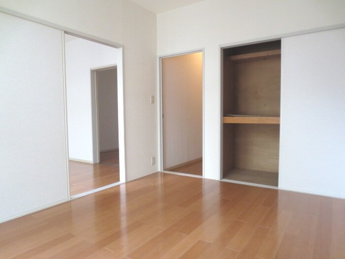 物件内観写真14　(居室)