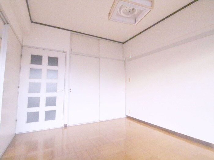 物件内観写真18　(居室)