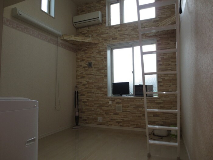 物件内観写真13　(居室)