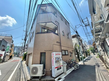 フラット新中野外観写真