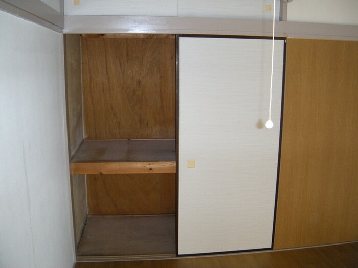 物件内観写真11　(収納)