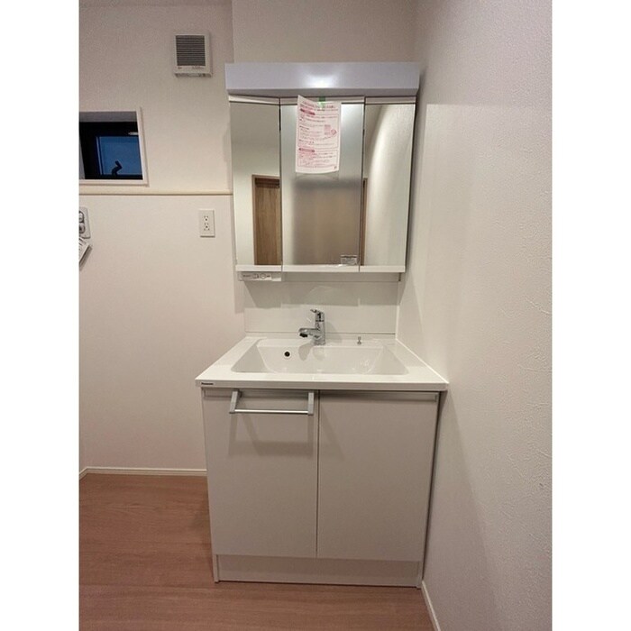 物件内観写真12　(洗面)