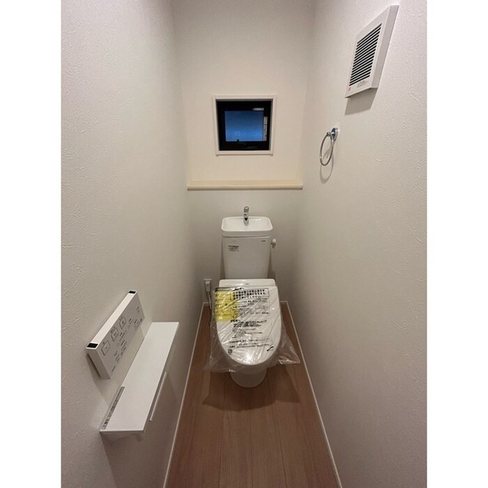 物件内観写真13　(トイレ)