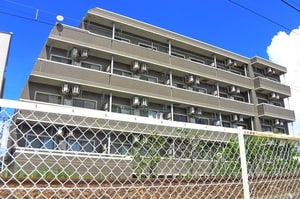 北小岩ワイ・エム・ガ－デン外観写真