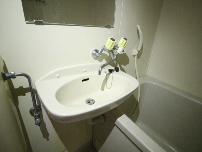 物件内観写真12　(洗面)