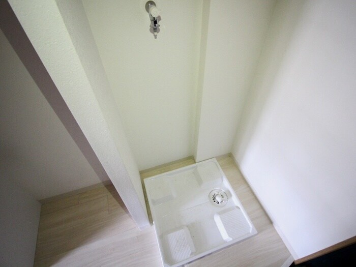 物件内観写真13　(洗濯機置場)