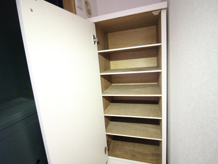 物件内観写真16　(靴箱)