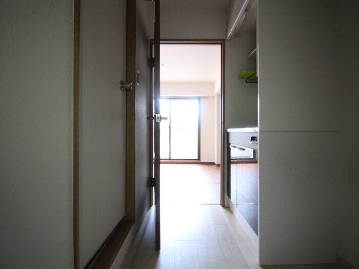 物件内観写真17　(廊下)