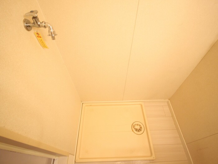 物件内観写真19　(洗濯機置場)