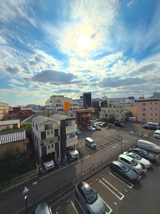 物件内観写真15　(室内からの展望)