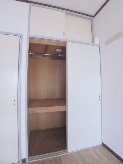 物件内観写真13　(収納)