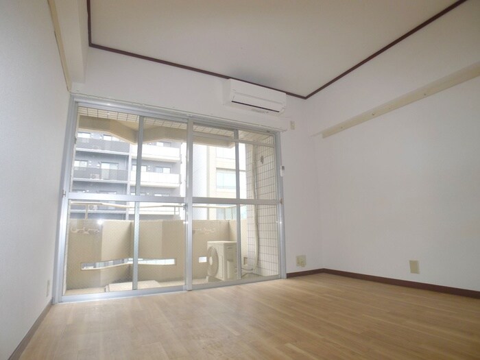 物件内観写真16　(居室)