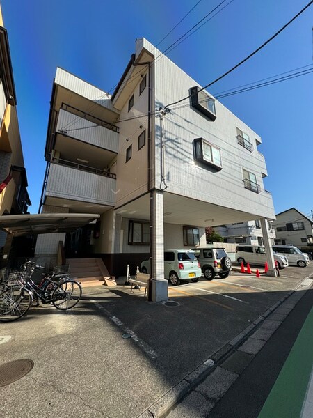 エミナンスヨシダ外観写真