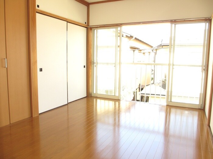 物件内観写真4　(居室)