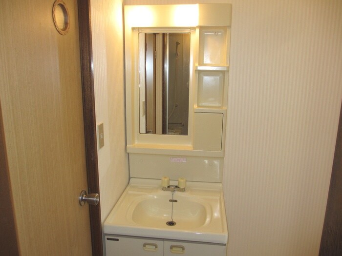 物件内観写真13　(収納)