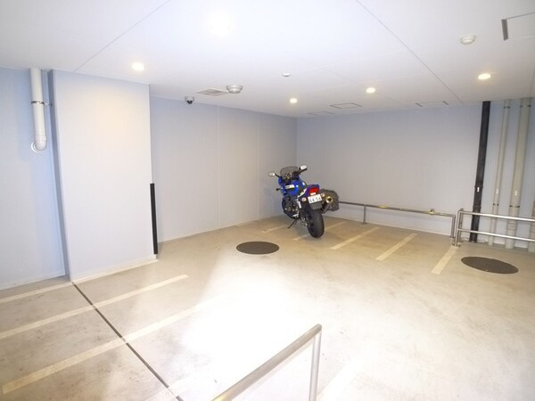 バイク置き場
