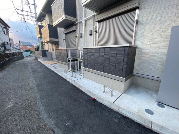 物件外観写真5　(駐輪場)