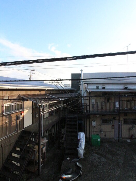 物件内観写真22　(室内からの展望)