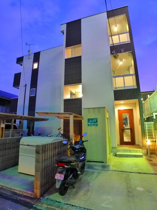 物件外観写真2　(外観写真)