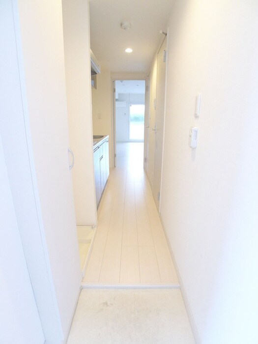 物件内観写真15　(廊下)
