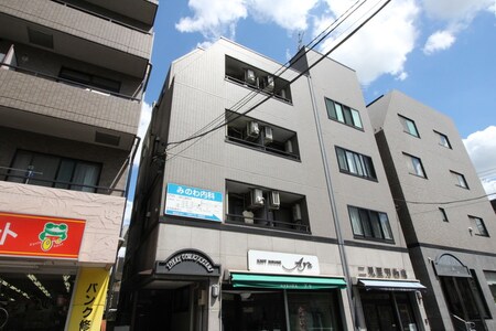 ロイヤルコ－ト喜多見外観写真