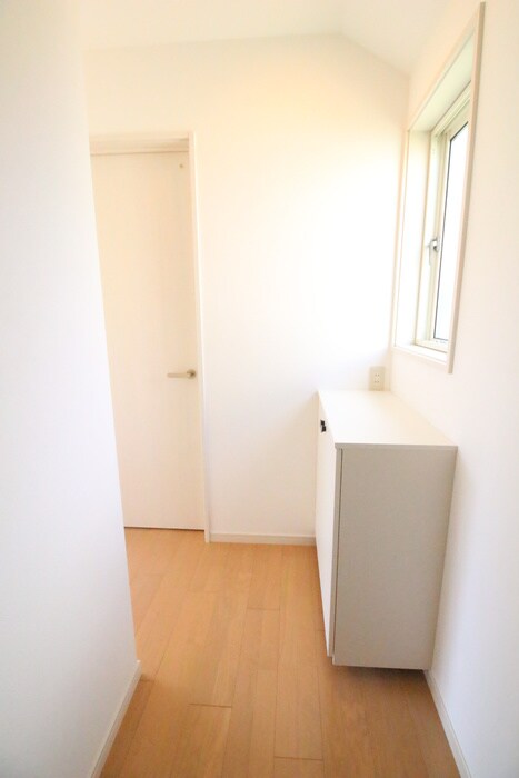 物件内観写真20　(廊下)