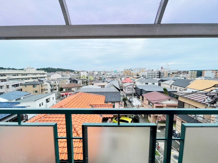 物件内観写真21　(室内からの展望)