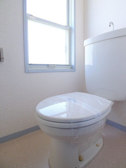 物件内観写真16　(トイレ)