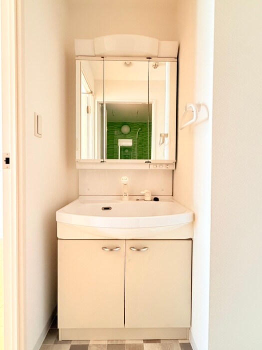 物件内観写真12　(洗面)