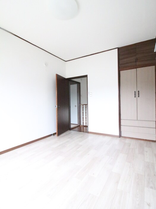 物件内観写真8　(居室)