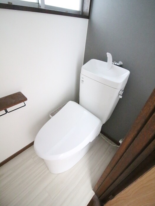 物件内観写真11　(トイレ)