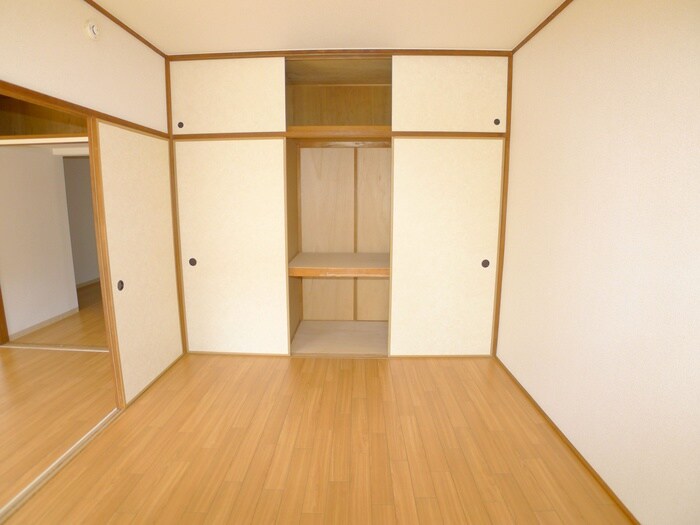 物件内観写真11　(収納)