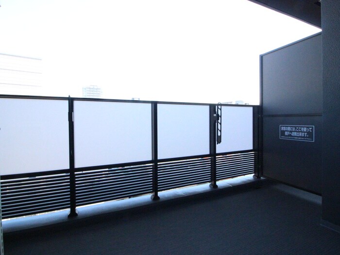 物件内観写真16　(ベランダ・バルコニー)